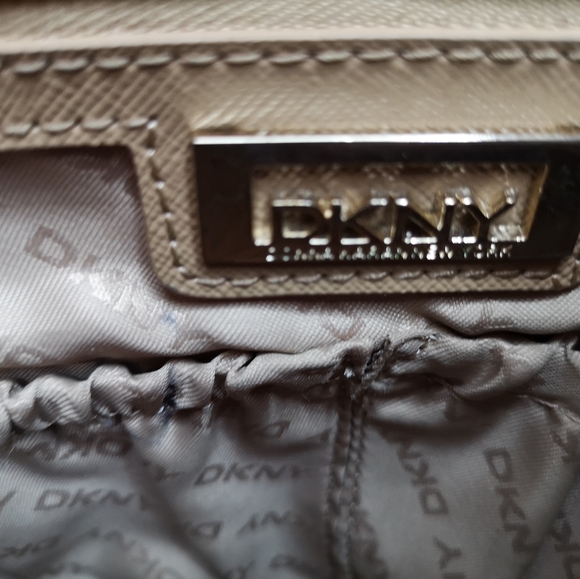 DKNY Orange Leather Dome  /  Satchel with Crossbody Strap - Picture 15 of 16